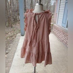 Ruffled Sleeveless Dress/top in Dusty Pink. Listicle. Women Small‎